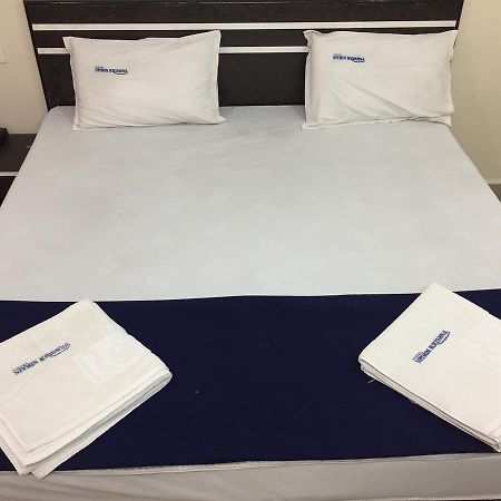 Hotel Nithin Krishna Tirupati Exterior foto
