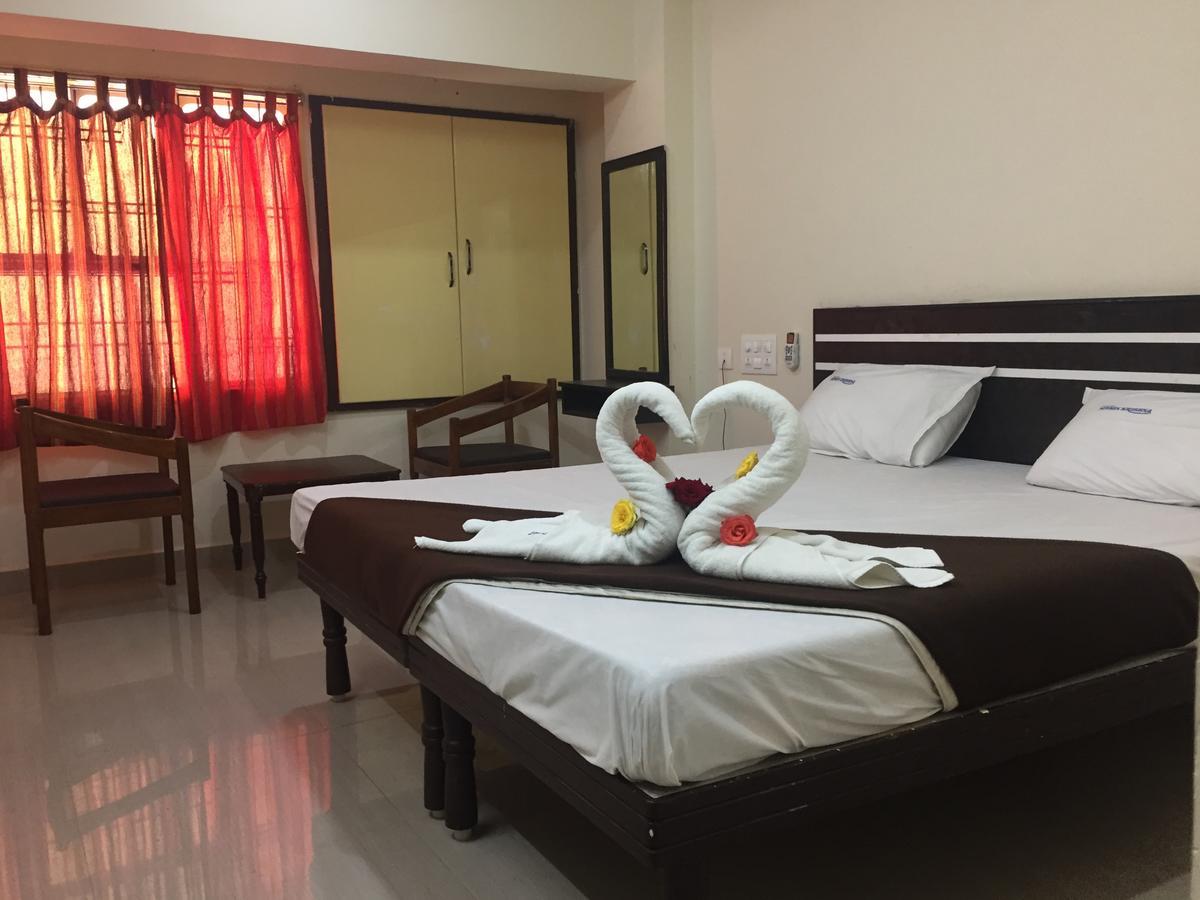 Hotel Nithin Krishna Tirupati Exterior foto